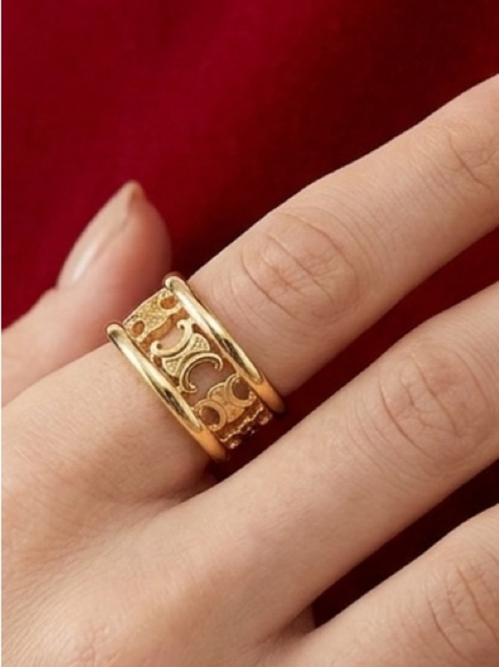 🆕 CELINE Italy Gold Cuff Ring - Picture 2 of 7